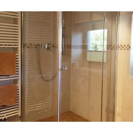 With 2 Bedrooms Сasa de vacaciones