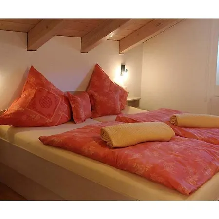 With 2 Bedrooms Сasa de vacaciones