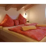 With 2 Bedrooms Vakantiehuis