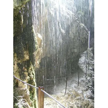 With 2 Bedrooms Дом отдыха Burgrain